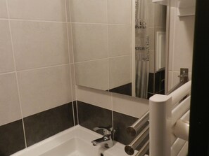 Bathroom - Cozy studio for 3 near slopes at Les 7 Laux (Le Pleynet)