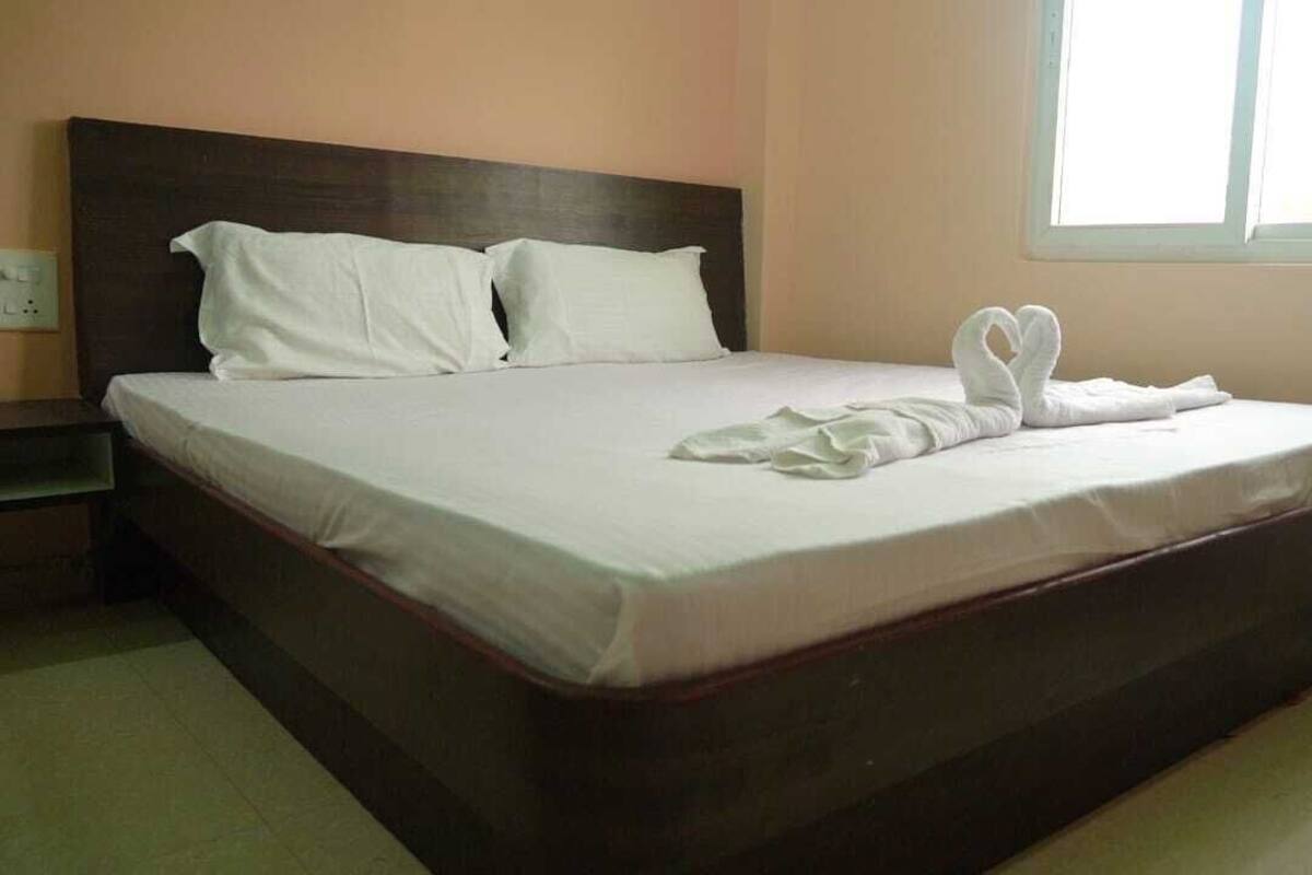 Basic Double Room | WiFi (free)