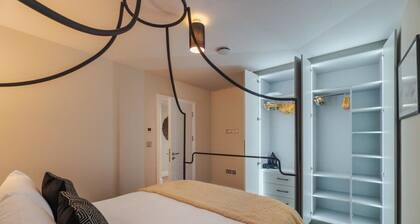 2BED/2BATH Bliss | Parking - VAT Q - By Tempstay