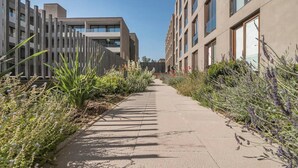 Lejlighed - 1 soveværelse - terrasse - udsigt til have | Overnatningsstedets område