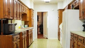 Unclassified image, 2 of 28, button - Spacious Corporate Lodging in Downtown Lafayette (Lafayette)