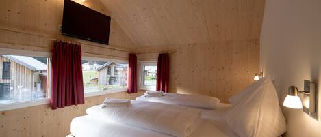 4 bedrooms, free WiFi, bed sheets