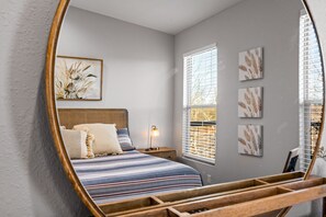 4 Schlafzimmer, Bügeleisen/Bügelbrett, Reisekinderbett, kostenloses WLAN