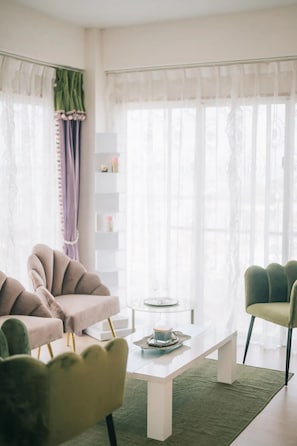 Grand Apartment, 3 Bedrooms, Non Smoking, Ocean View | Blackout drapes, soundproofing, iron/ironing board, free WiFi - RAINBOW SEA  Maeda Hills (Onna)