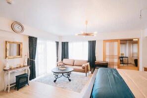 家庭四人房 | 遮光布/窗簾、隔音、熨斗/熨衣板、免費無線上網