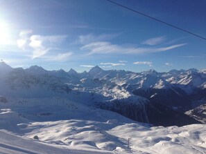 Bathroom - Beautiful, comfortable chalet for 8 people with a splendid view. Bright and spacious, on two floors, (St-Luc)