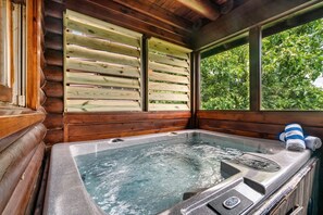 Interior - It's A Wonderful Life (Pigeon Forge)