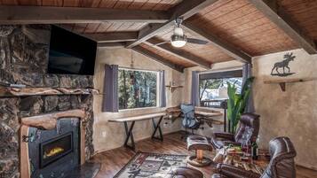 TV connectée, cheminée