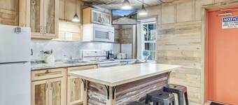Casas Coastal Experience Cabin B