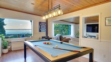 Cottage (2 Bedrooms) | Interior