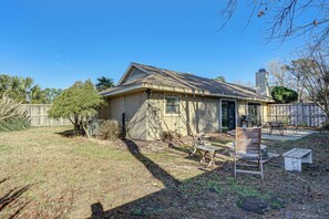 House (2 Bedrooms) | Interior - Northeast Wilmington Home ~ 5 Mi to Beach! (Wilmington)