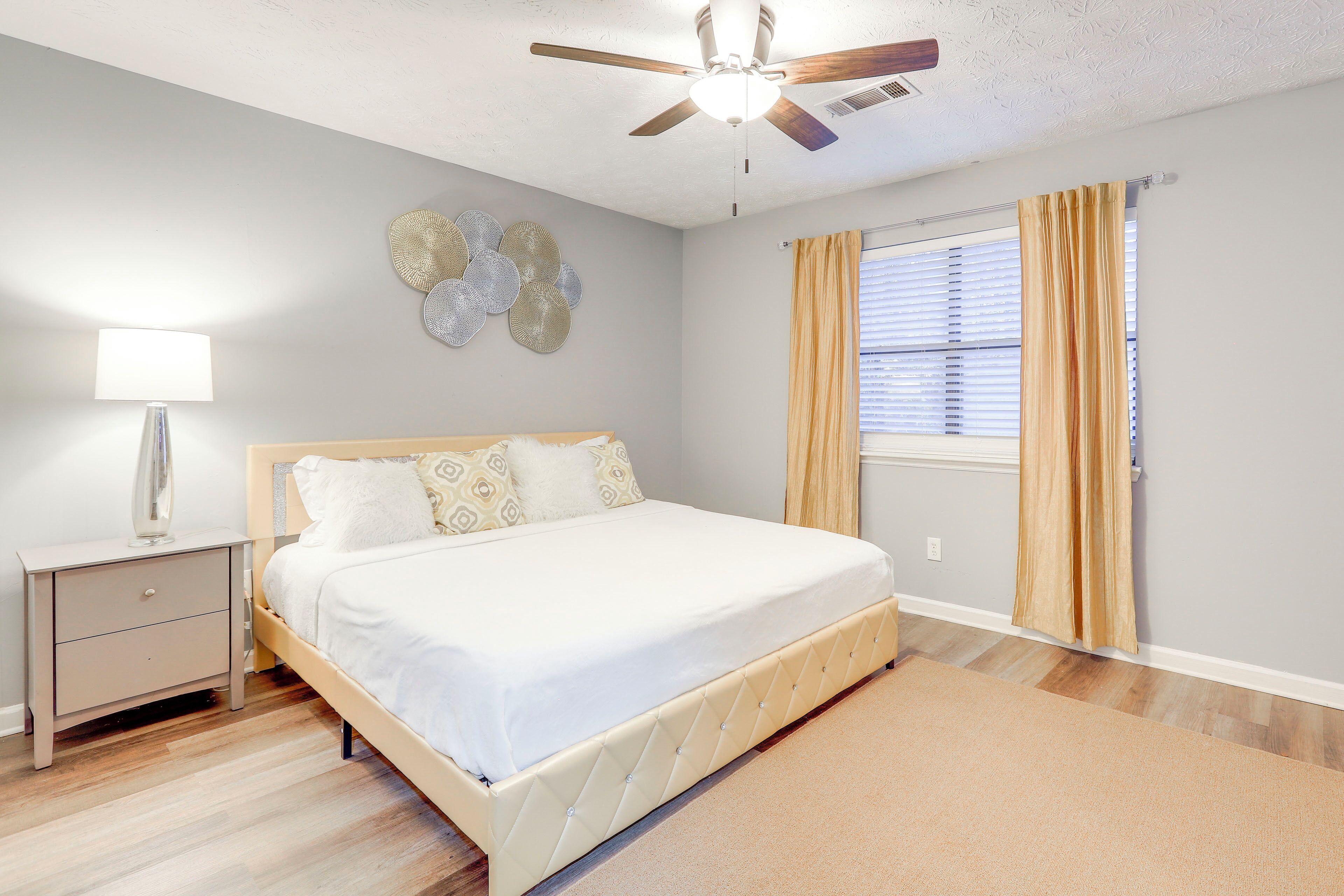 House (3 Bedrooms) | Interior