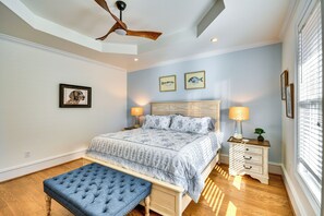 House (4 Bedrooms) | Interior - Lakefront Jacksons Gap Retreat w/ Grill & Dock! (Jacksons' Gap)