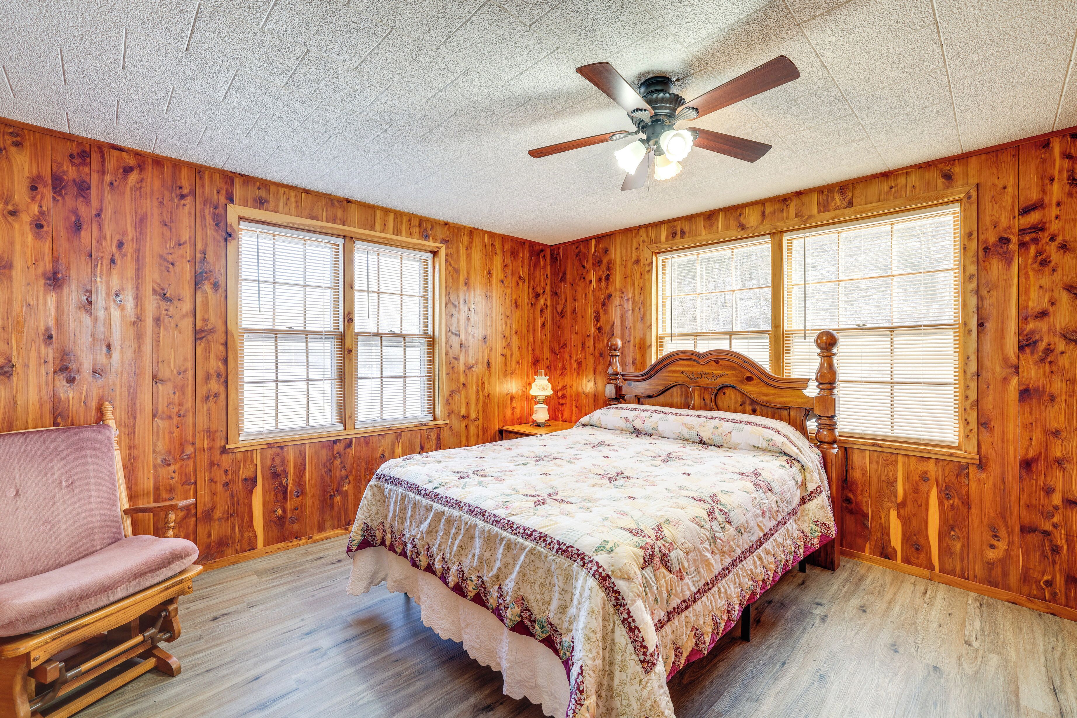 House (2 Bedrooms) | Interior