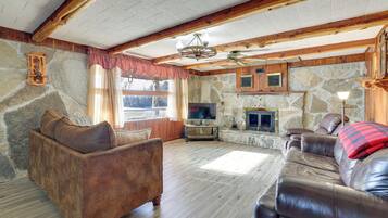 House (2 Bedrooms) | Front of property