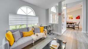 Living area - Kissimmee Oasis w/ Pool & Grill: 8 Mi to Disney! (Kissimmee)