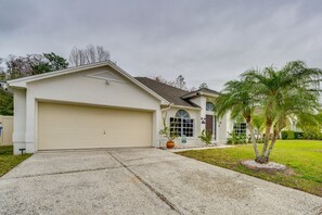 Exterior - Kissimmee Oasis w/ Pool & Grill: 8 Mi to Disney! (Kissimmee)
