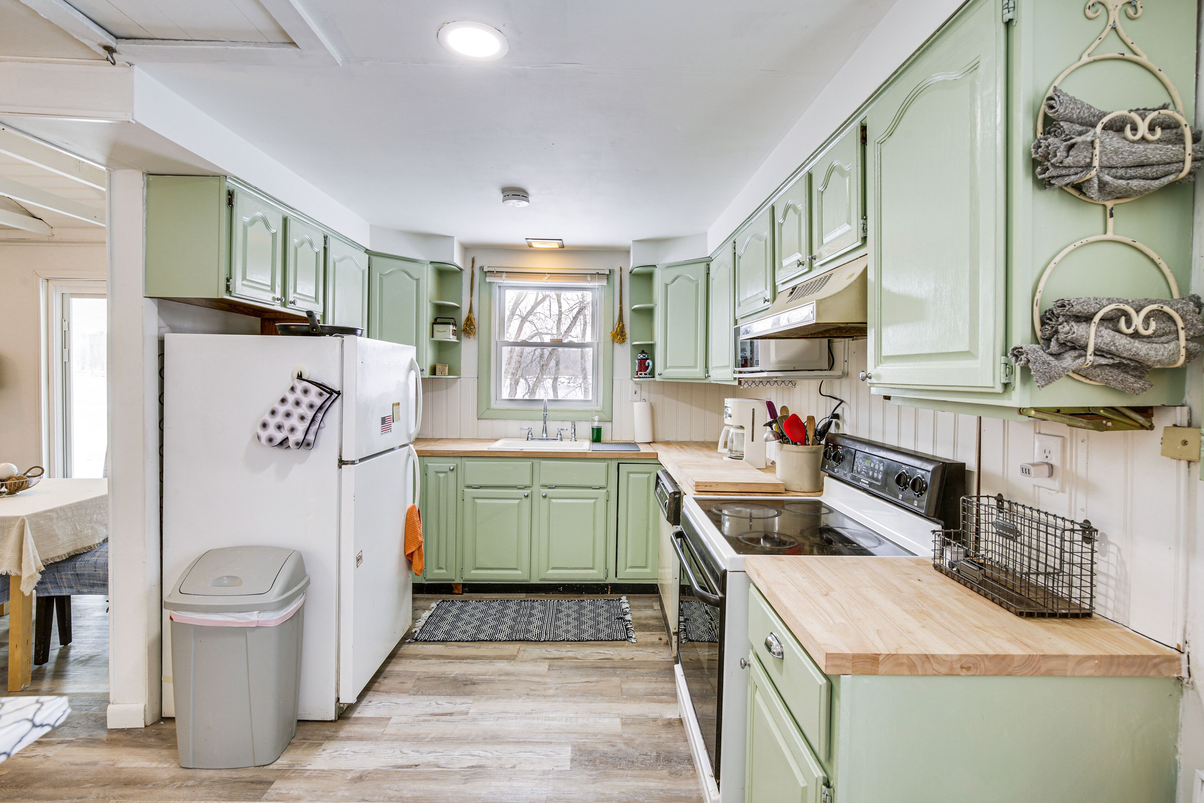 House (2 Bedrooms) | Private kitchen | Microwave, oven, stovetop, dishwasher