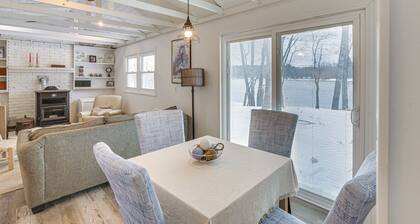Riverfront Topsham Home ~ 28 Mi to Portland!
