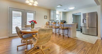 Searcy Retreat Home Near Little Red River