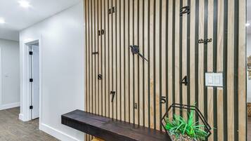 單棟房屋 (3 Bedrooms) | 內部