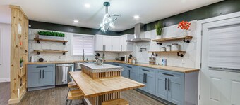 Stunning Jackson Home ~ 2 Mi to Downtown!