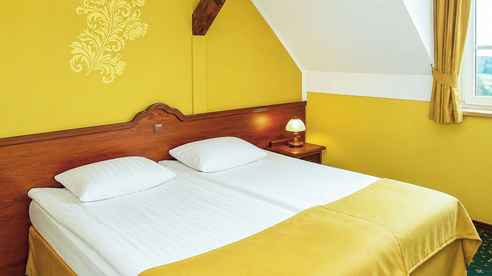 Individually decorated, individually furnished, desk, cots/infant beds