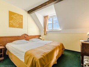 Bureau, lits bébé (en supplément), Wi-Fi gratuit, draps fournis