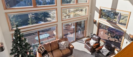 House, 5 Bedrooms | Interior