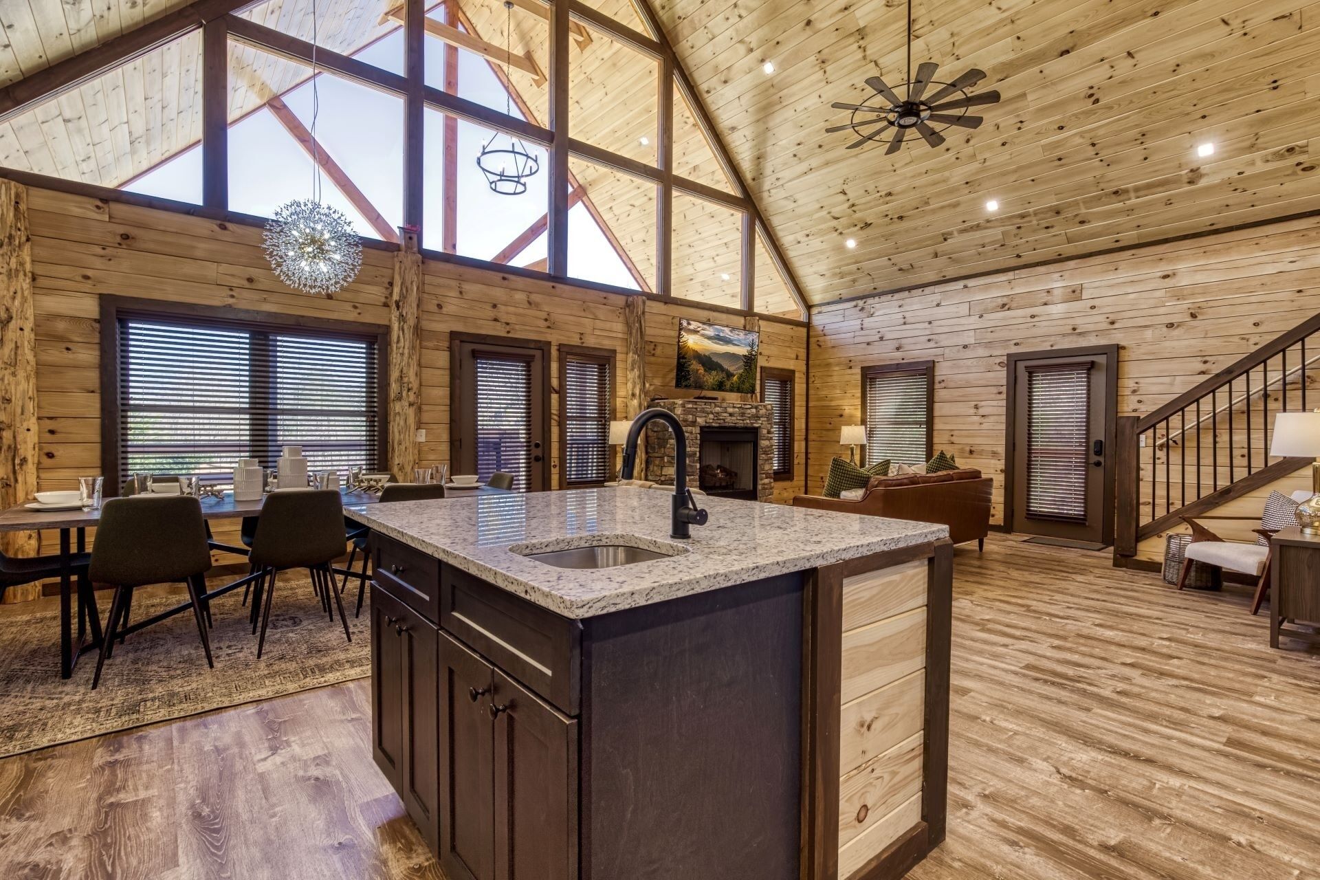 Cabin, 2 Bedrooms | Private kitchen | Fridge, oven, coffee/tea maker, toaster