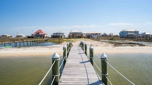 House, 5 Bedrooms | Beach | On the beach - The Anchored Lighthouse - 2630 Bienville Blvd 5 Bedroom Home by RedAwning (Dauphin Island)