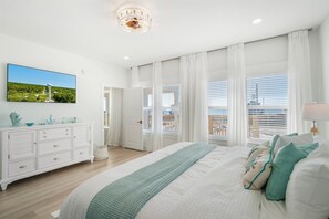 5 bedrooms, iron/ironing board, free WiFi - The Anchored Lighthouse - 2630 Bienville Blvd 5 Bedroom Home by RedAwning (Dauphin Island)