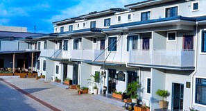 Deluxe Double Room | View from room - Canwin Hotel (Accra)