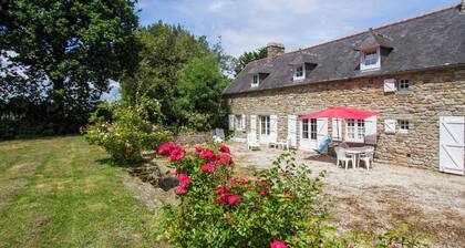 Tipoz'Immo ⹠Trévennec Creis maison familiale prÚs plage de Kermor ⹠jardin