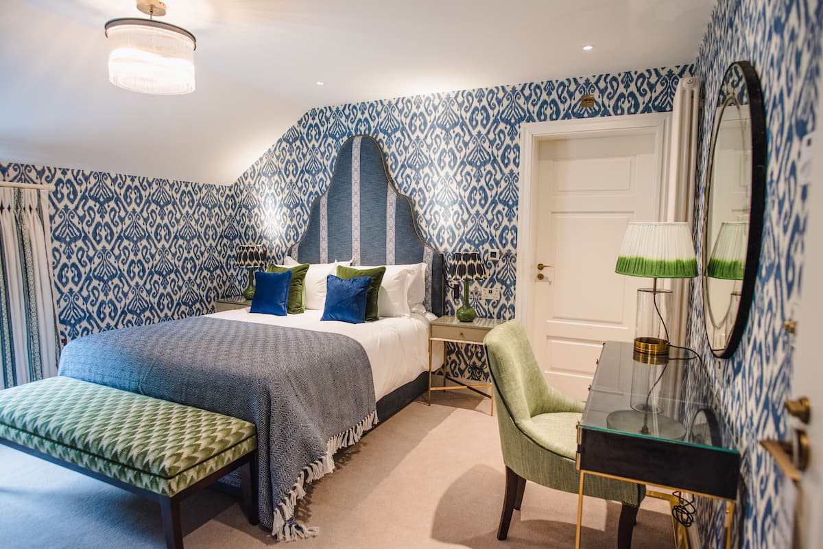 Deluxe tweepersoonskamer, 1 kingsize bed, uitzicht op binnenplaats | Luxe beddengoed, individueel gedecoreerd, individueel gemeubileerd