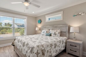 5 bedrooms, iron/ironing board, WiFi, bed sheets