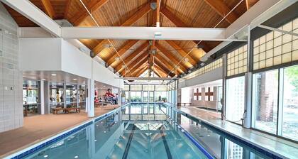 Willow Oak Tranquility, a spacious 3 bed, dog friendly home in the Bear Trap Dunes community! Indoor and outdoor pool, beach shuttle service, WIFI, tennis and more!