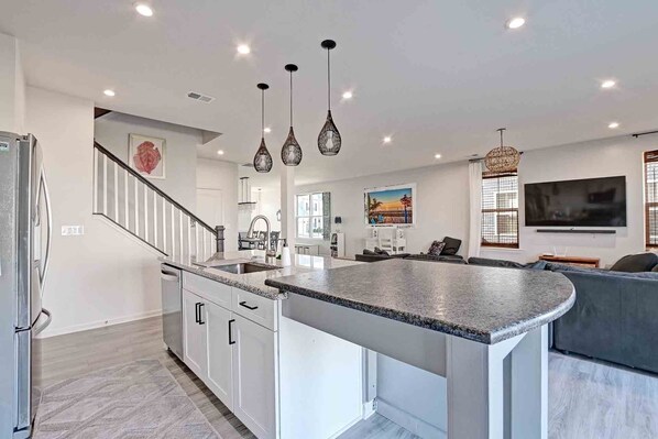 Interior - Incredible 3 bed townhome in the Bishop's Landing Community! Beach Shuttle, Community Pool, Pickleball courts, and more! (Millville)