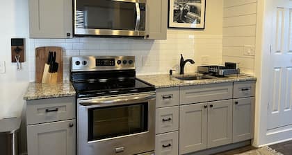 Charming Apartment in Flemington