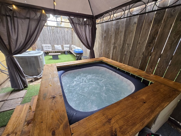 Baignoire à remous intérieure
