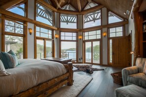 6 chambres, fer et planche à repasser, Wi-Fi gratuit, draps fournis