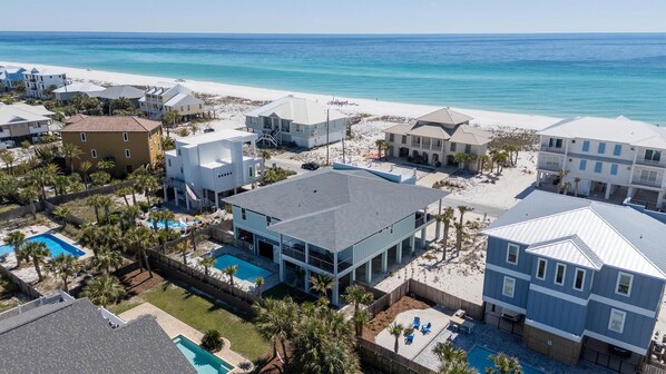 Exterior - Gorgeous 5 Bedroom, 5.5 Bath Gulf View Home w/ Private POOL! (Pensacola Beach)