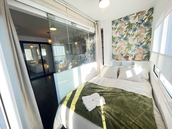 1 bedroom, in-room safe, iron/ironing board, free WiFi