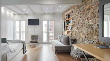 1 slaapkamer, een strijkplank/strijkijzer, gratis wifi, beddengoed