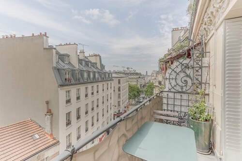 Bel et très lumineux appartement au coeur de Paris 