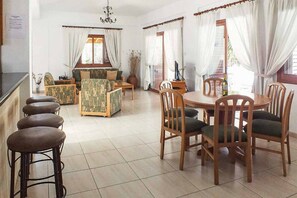 Interior - Villa Fostira - Three Bedroom Villa, Sleeps 6 (Poli Crysochous)