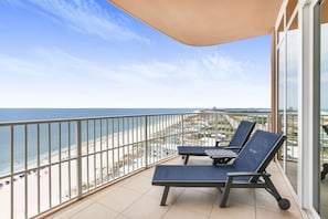 Property grounds - Phoenix Gulf Tower Condo! (Orange Beach)