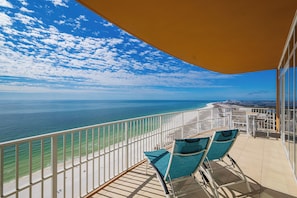 Property grounds - Splash into Paradise at Phoenix Gulf Tower! (Orange Beach)