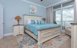 4 bedrooms, iron/ironing board, free WiFi, bed sheets - Sunkissed Retreat at Phoenix Gulf Tower (Orange Beach)