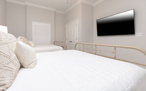 4 Schlafzimmer, Bügeleisen/Bügelbrett, kostenloses WLAN, Bettwäsche